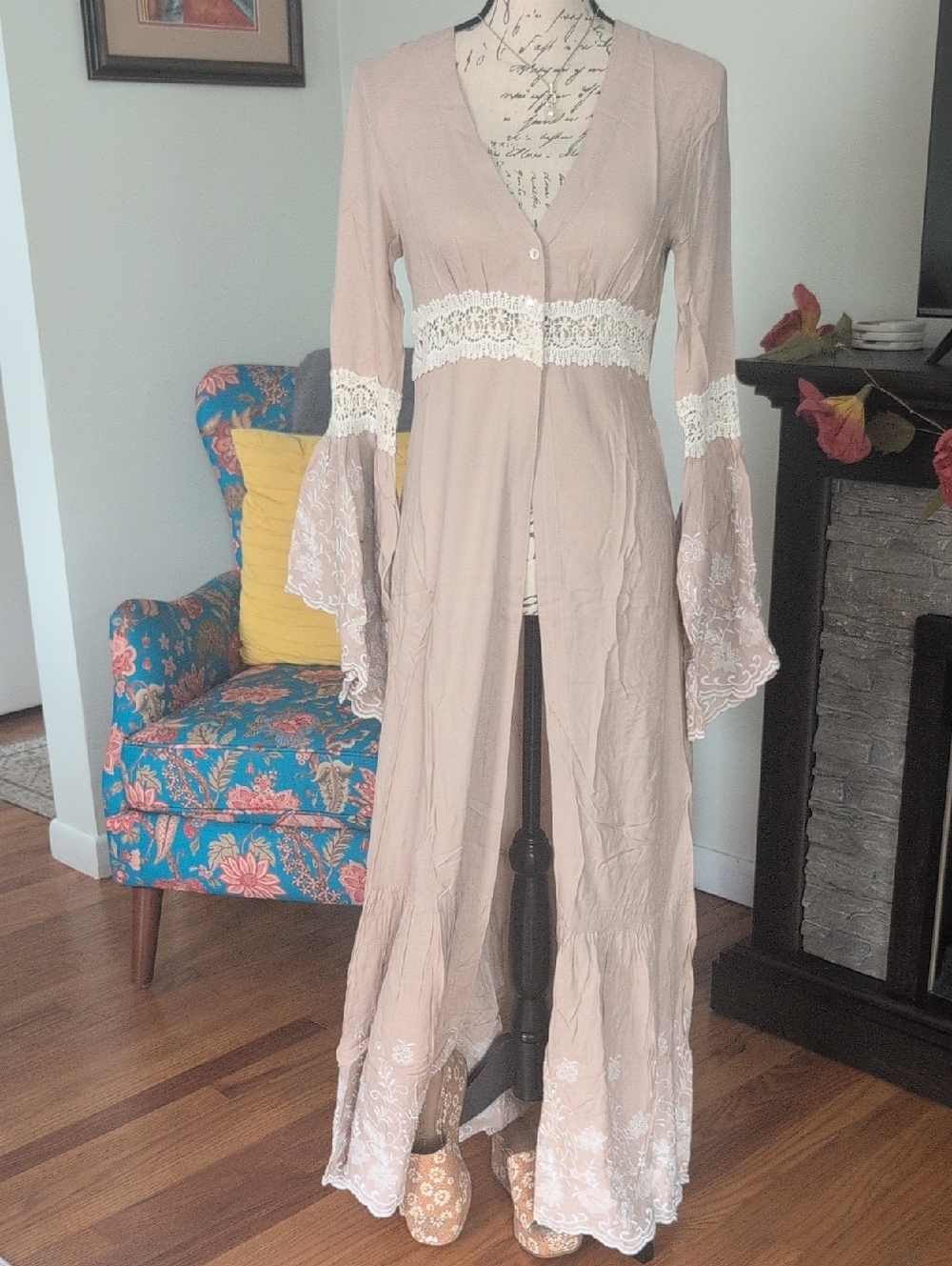 Gorgeous Venus Blush Duster🪷. - Picture 4 of 16